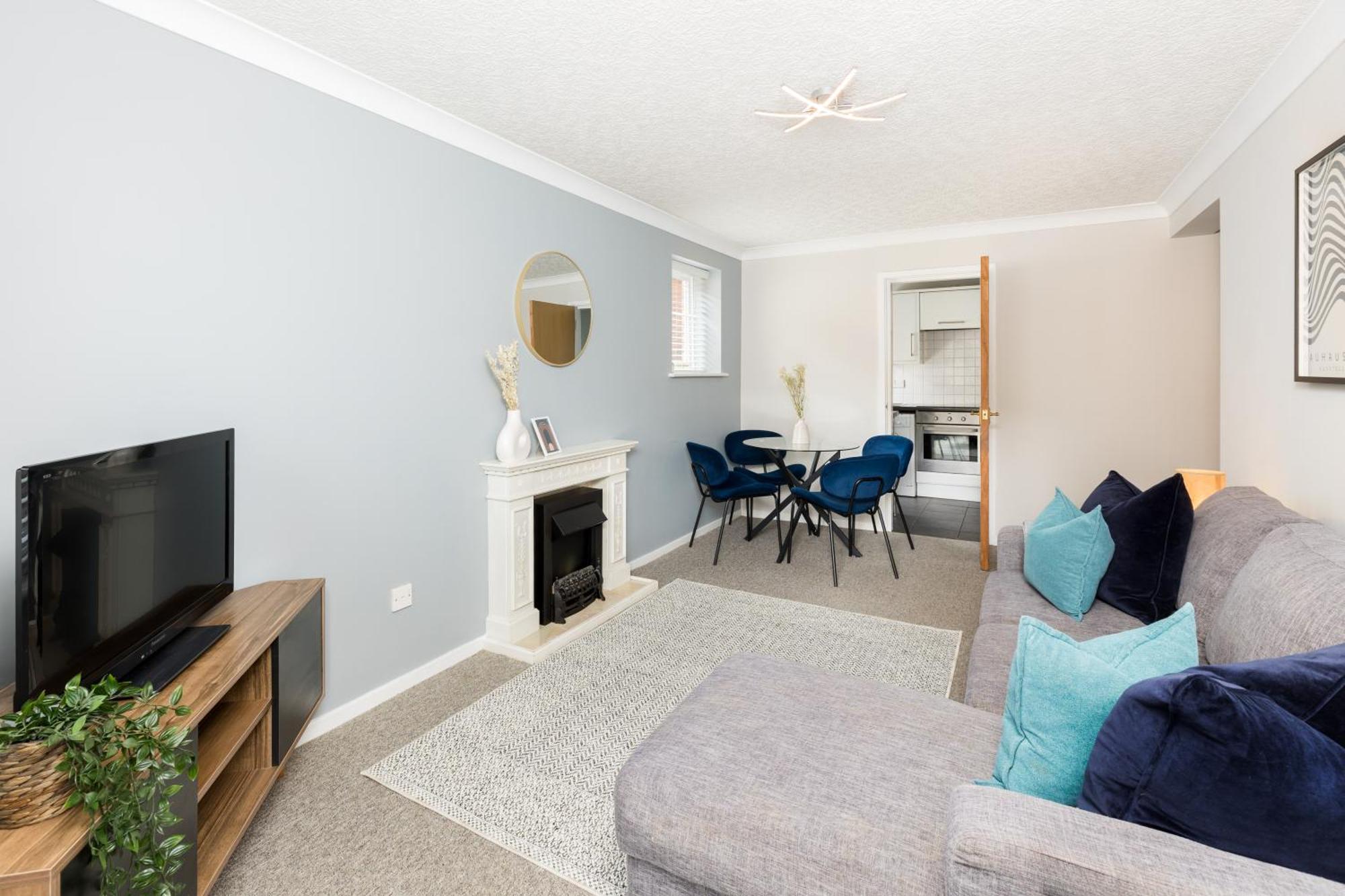 Modern 2-Bedroom Apartments With Free Parking In Leamington Spa Exterior foto