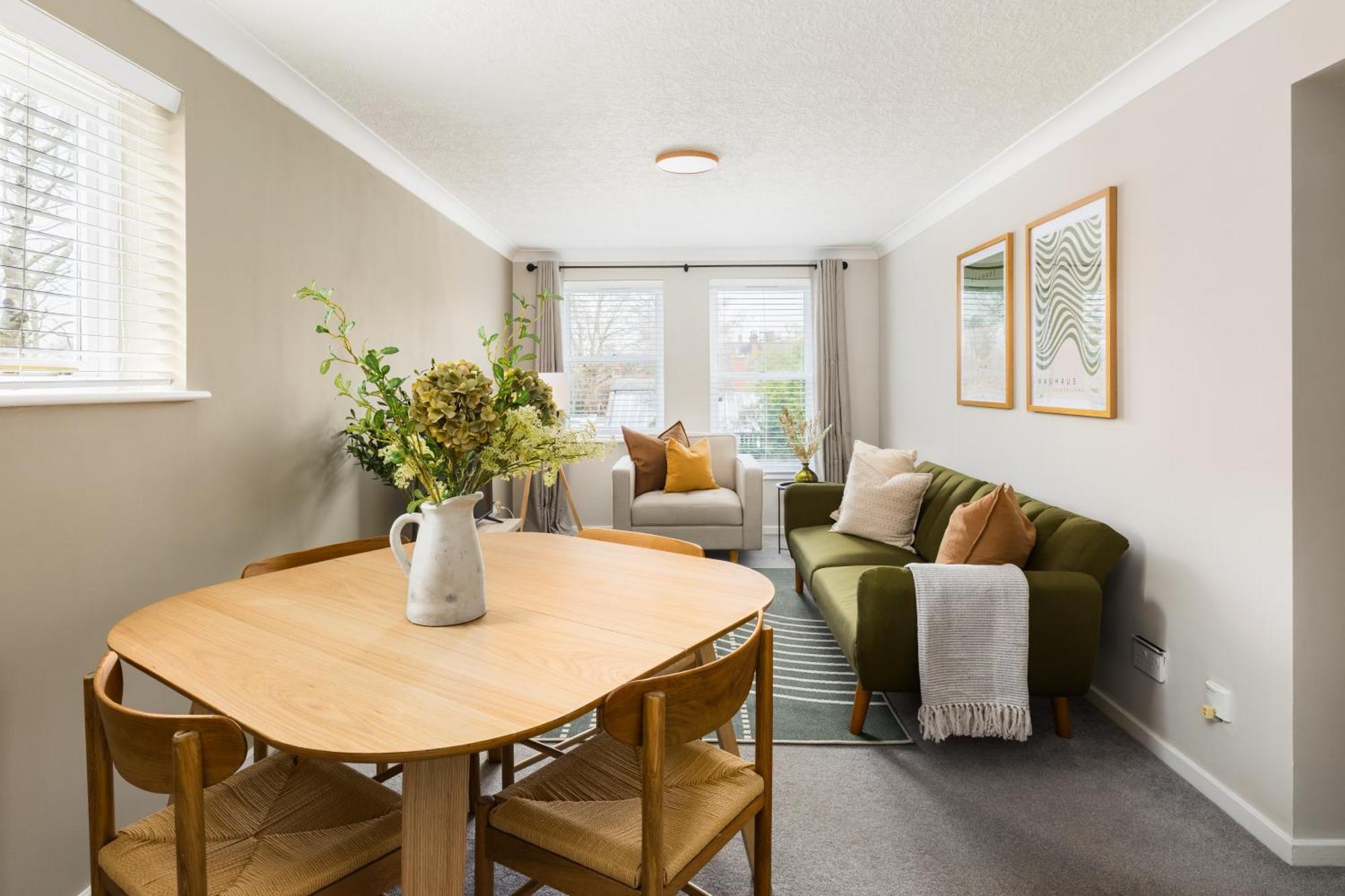 Modern 2-Bedroom Apartments With Free Parking In Leamington Spa Exterior foto