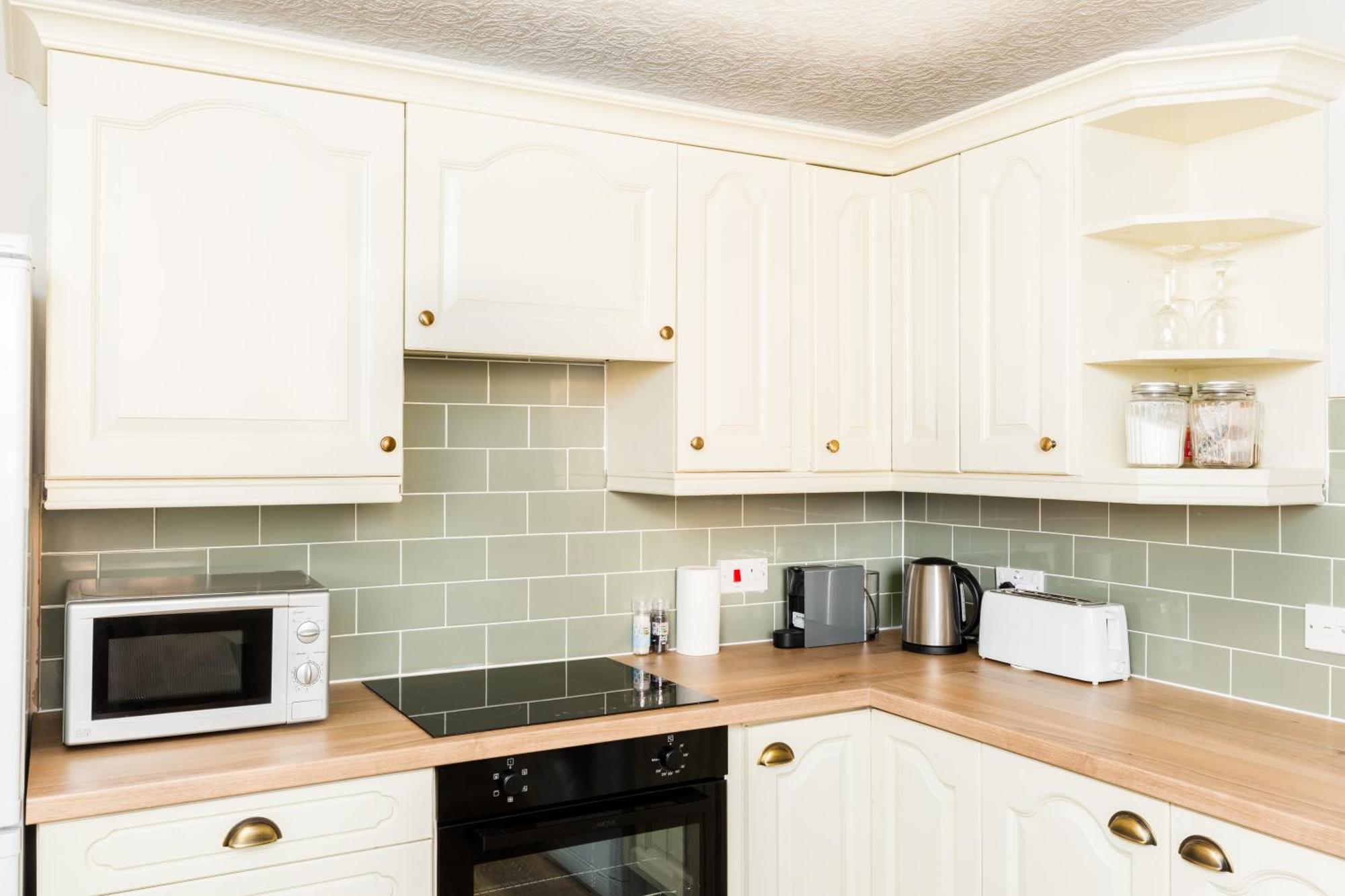Modern 2-Bedroom Apartments With Free Parking In Leamington Spa Exterior foto